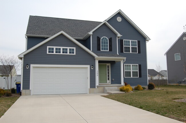 Building Photo - 388 W Birdie Ln