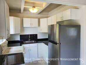 Building Photo - 1435 Hygeia Ave