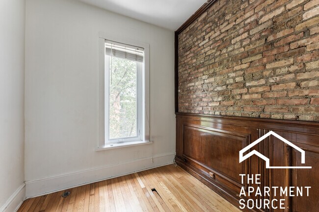 3F - 2252 N Cleveland Ave
