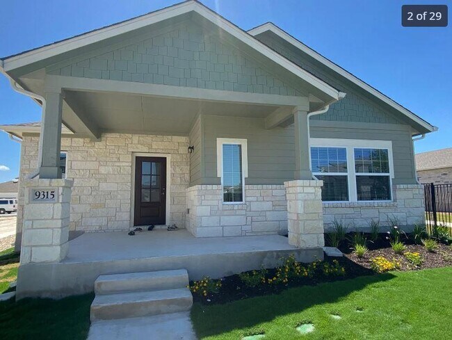 Foto del edificio - 9315 Looksee Ln