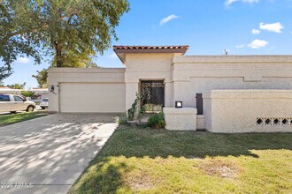 Building Photo - 8195 E Del Marino Dr