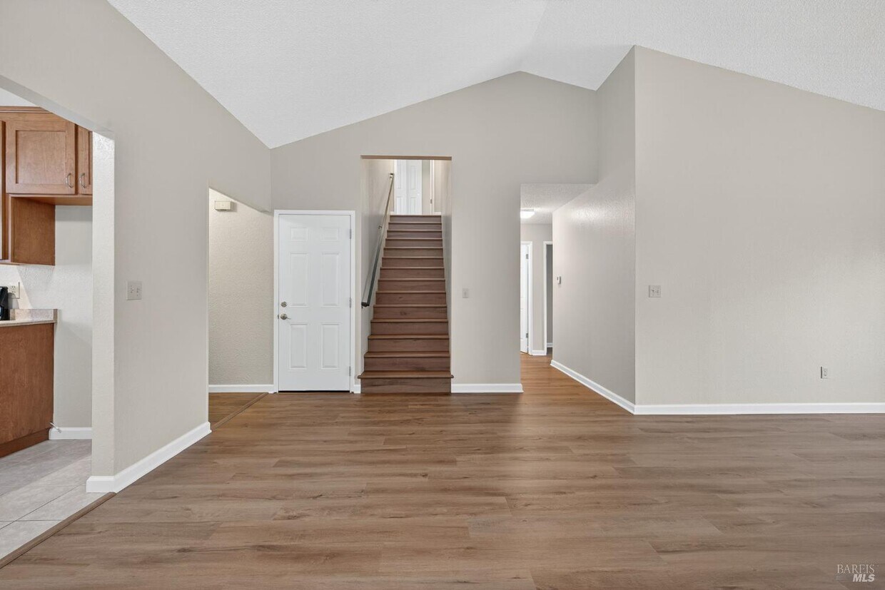 Primary Photo - 4533 Hillview Ct