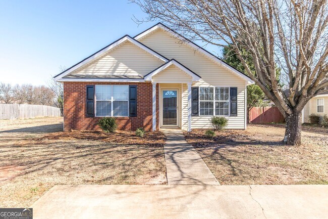 Building Photo - 404 Chadwyck Cir