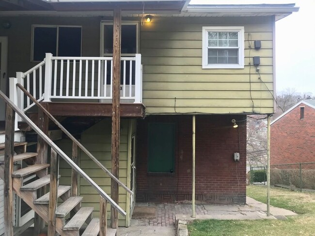 Photo - 112 Rockwood Ave Apartment