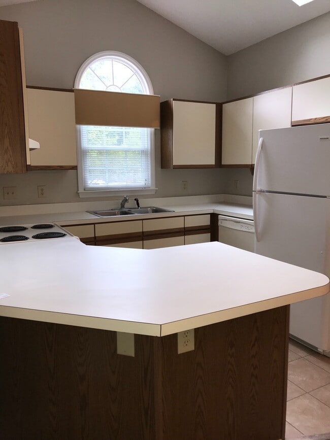 Building Photo - Location, Community, Quality Living. It St...