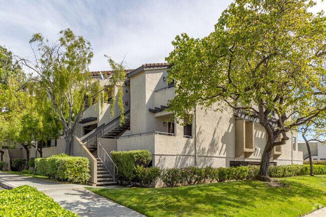 880 E Fremont Ave Building - Cupertino Villas