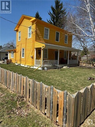 Building Photo - 4597 Sunset Dr