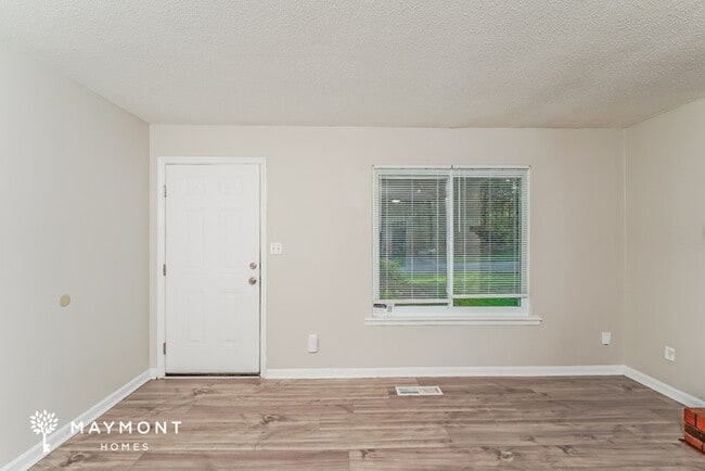 Foto del edificio - 912 Burnt Pine Dr
