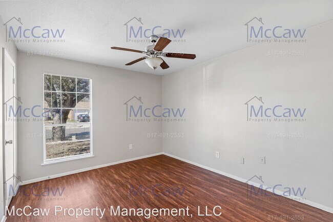 Building Photo - 3 br, 1.5 bath House - 5629 De Cory Rd
