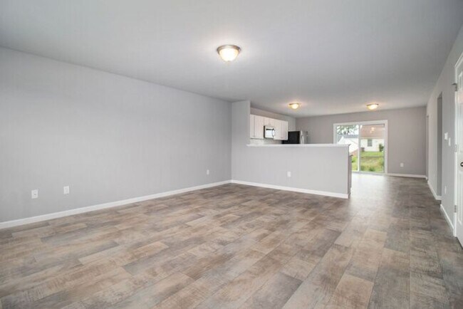 Building Photo - 103 Singleton Dr