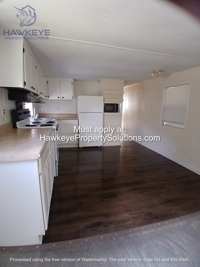 Building Photo - 1724 Oakland Rd W