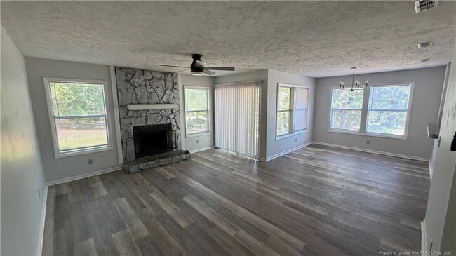 Building Photo - 1000 Wood Creek Dr