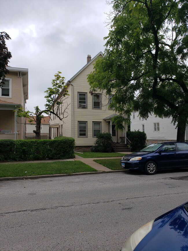 12746 Lincoln St Unit 1 R, Blue Island, IL 60406 Apartments 12746