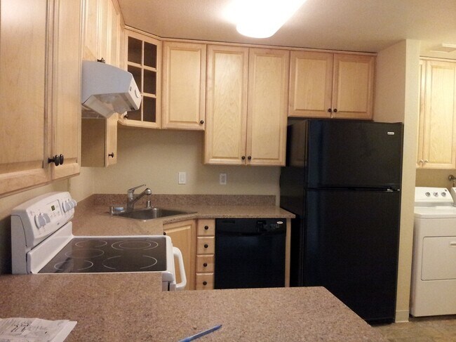 Foto del edificio - 5055 Valley Crest Dr