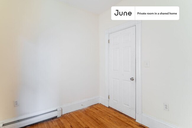 Foto del edificio - Room in Shared 5 bed/1 bath home