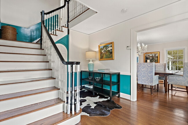 Building Photo - 3 Holmewood Ln