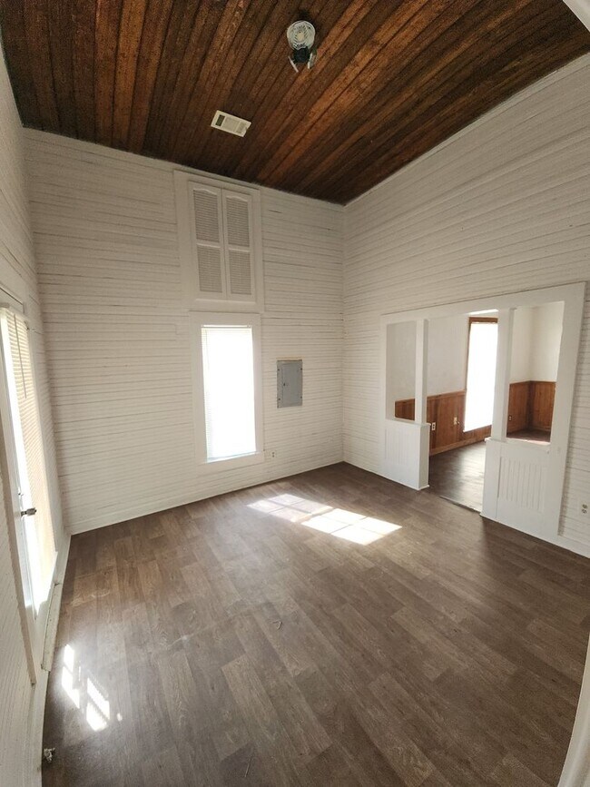 Foto del edificio - Affordable 3-bedroom, 2-bathroom