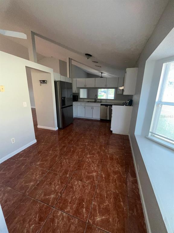Building Photo - 2391 Queenswood Cir
