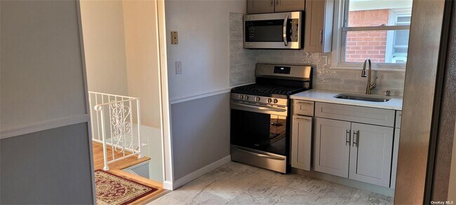 Foto del edificio - 259-43 147th Dr