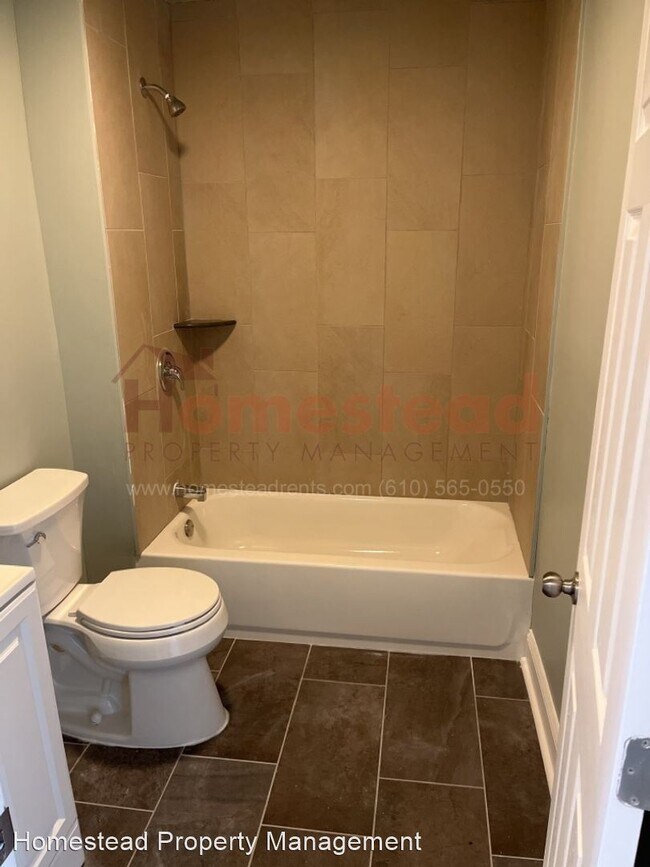 Foto del edificio - 3 br, 1 bath House - 215 Wright Ave