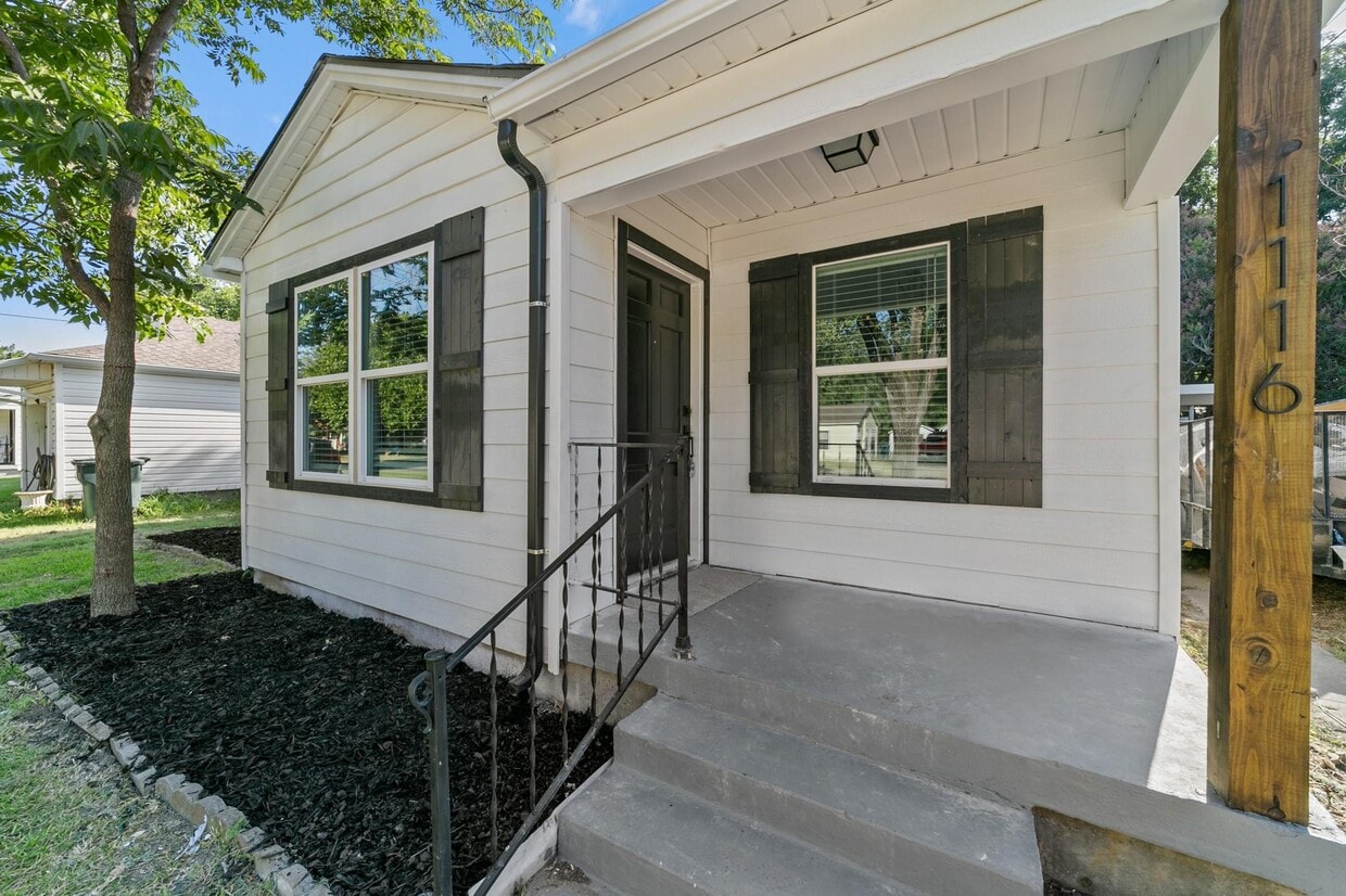 1116 N Lockhart St, Sherman, TX 75092 House Rental in Sherman, TX