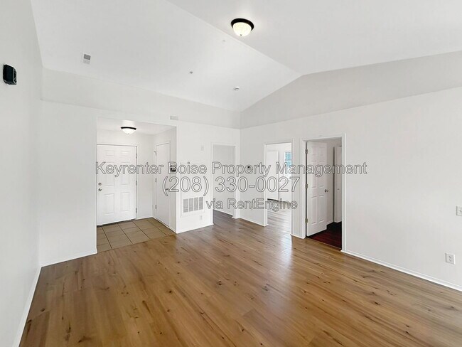 Foto del edificio - 2111 E White Oak Ct