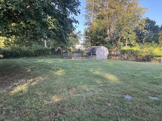Building Photo - 1043 Thrush Ln