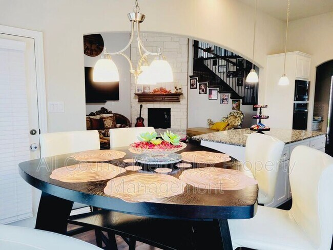 Building Photo - 1113 Chickadee Dr