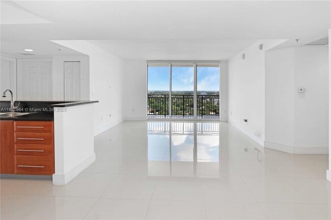 Foto del edificio - 3232 SW 22nd Terrace