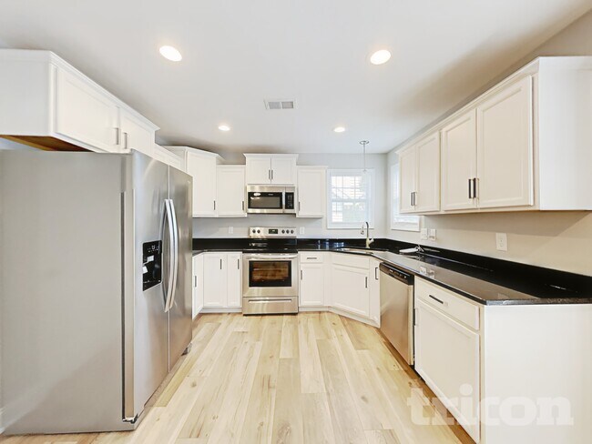 Foto del edificio - 1063 Spicer Dr