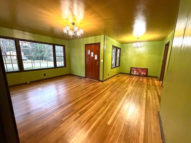 Foto del edificio - 2704 44th Ave