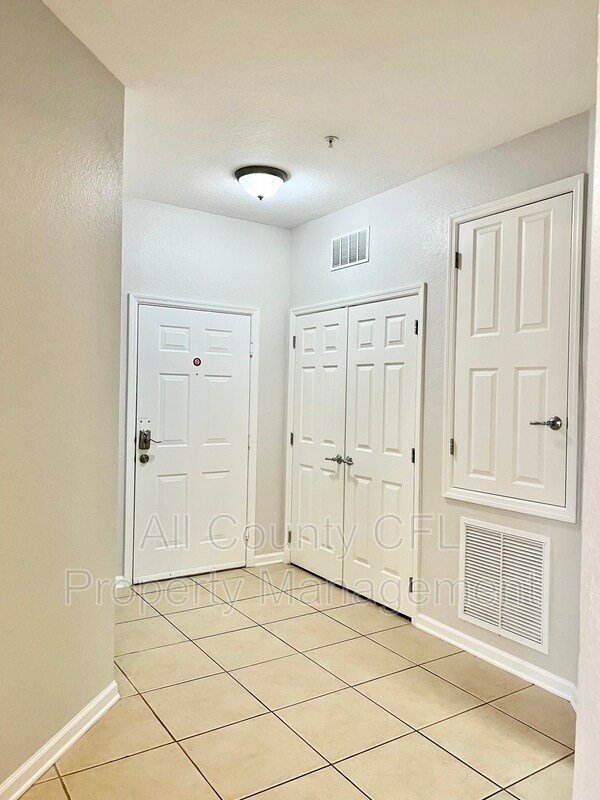 Foto del edificio - 4114 Breakview Dr