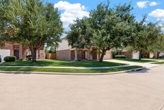 Building Photo - 19246 Hopeview Ct