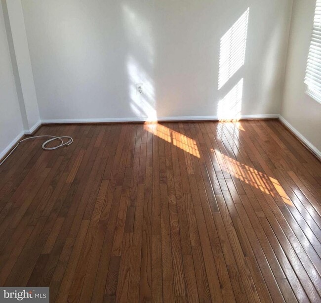 Photo - 8014 Lakecrest Dr Townhome