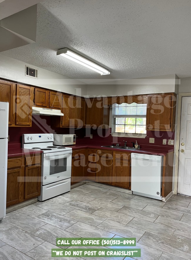 Foto del edificio - Showings Available!