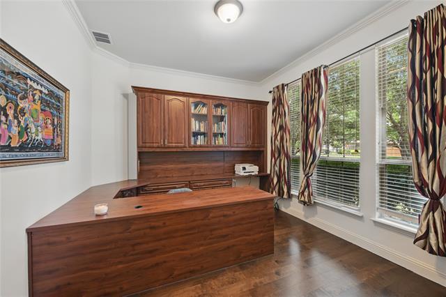 Foto del edificio - 16157 Meadow Spring Dr