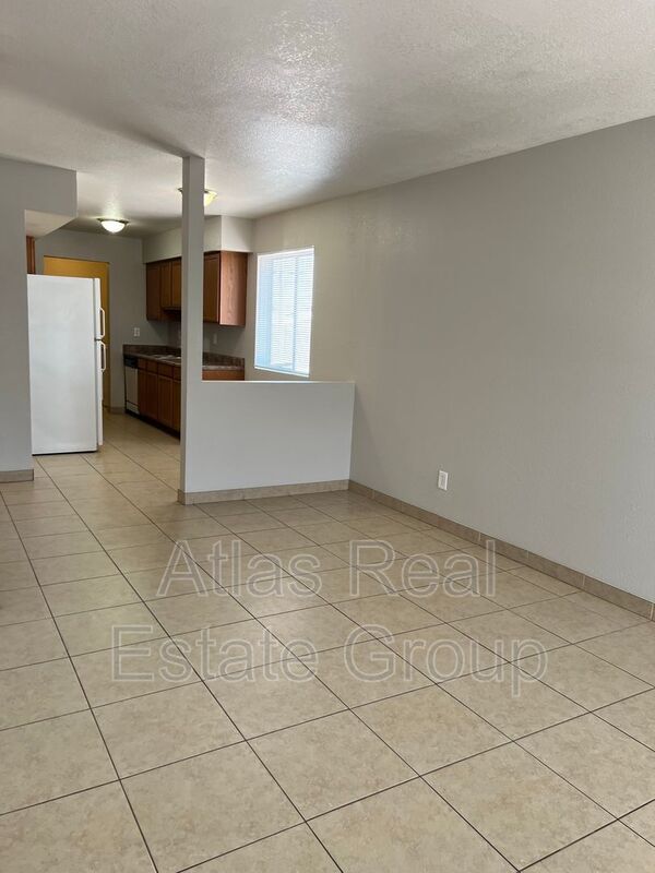 Building Photo - 58 W Inglewood St