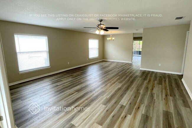 Foto del edificio - 2543 Dwyer Ln