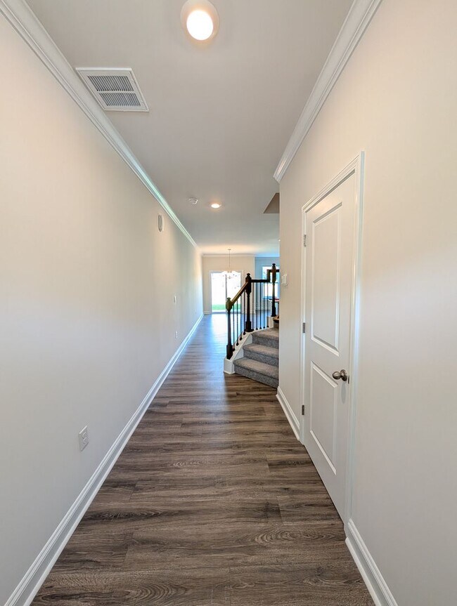 Foto del edificio - New Construction Townhouse-Hendersonville!