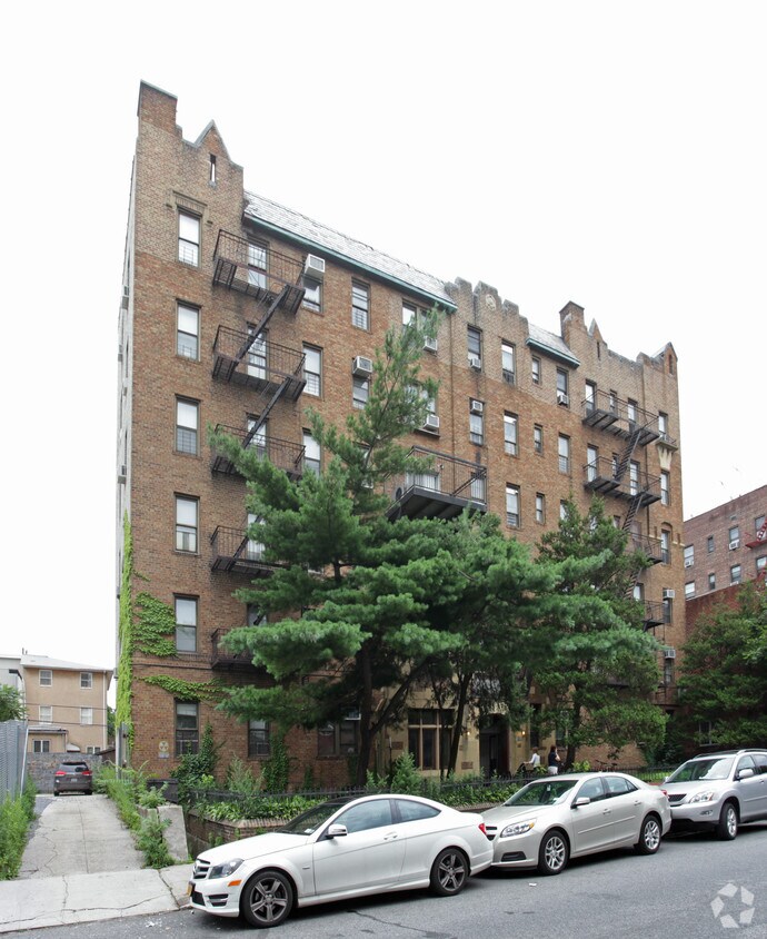Primary Photo - 1455 55th St