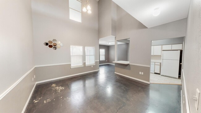 Building Photo - 1233 Canyon Creek Cir