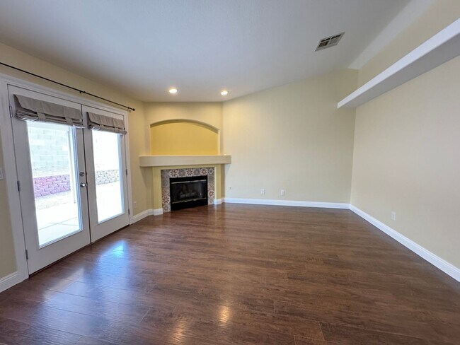 Foto del edificio - 5417 Redview Ct