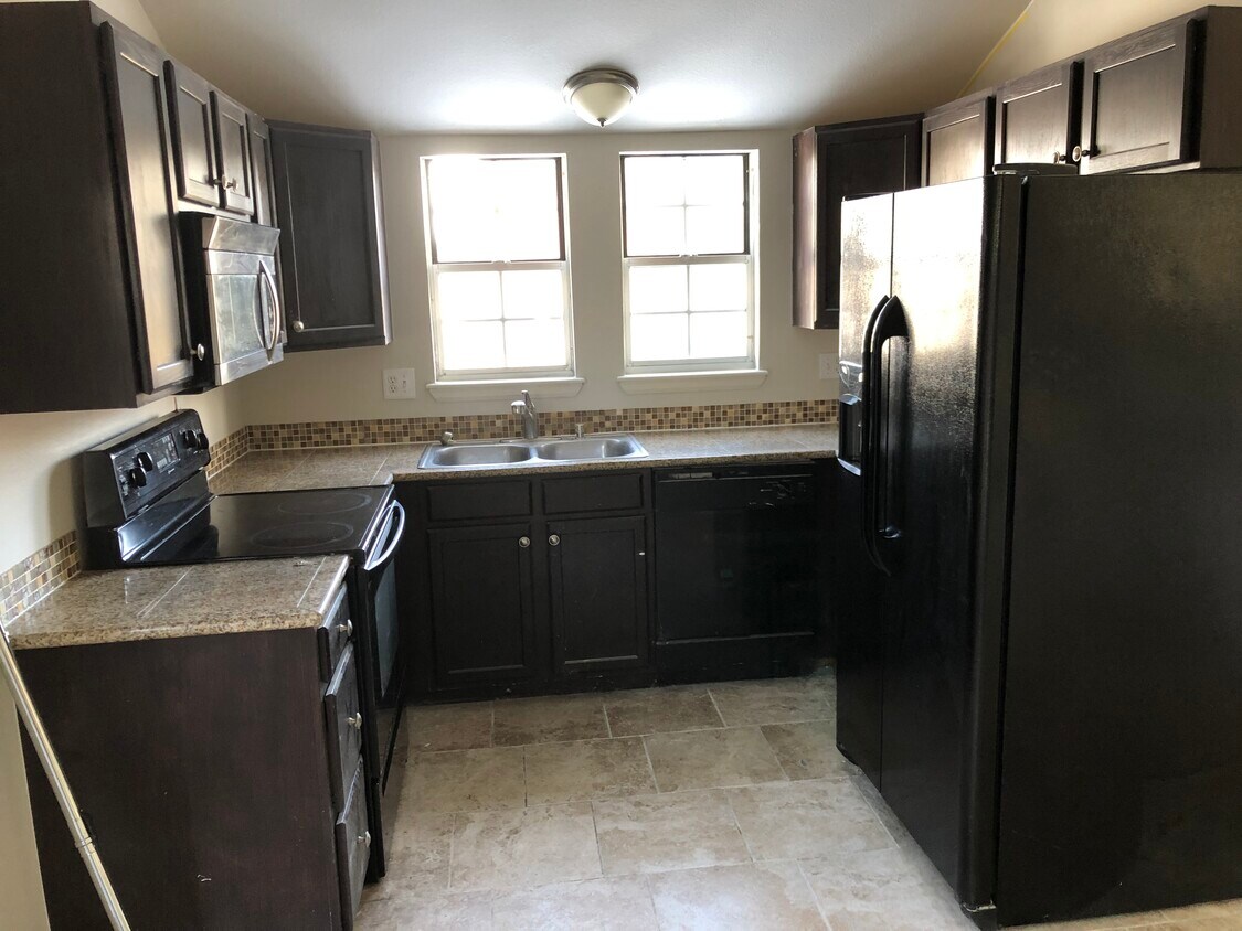 Foto principal - 16986 East Piedmont Drive
