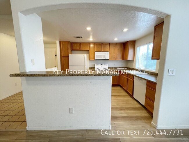 Foto del edificio - 6160 Rumrill St