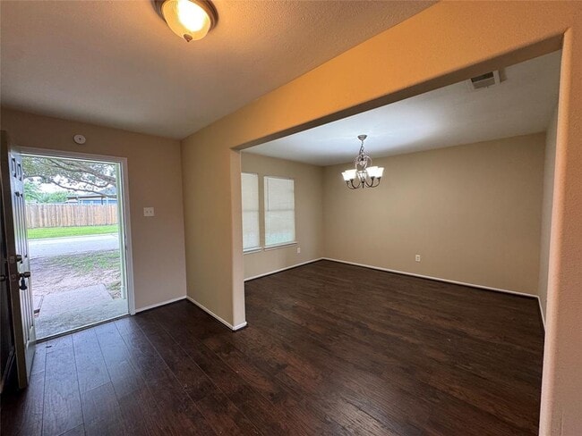 Building Photo - 15718 Colonial Bridge Ln