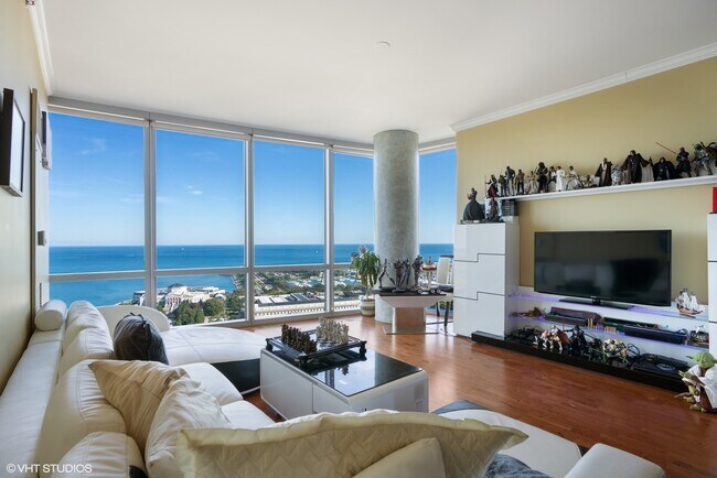 Building Photo - 340 E Randolph