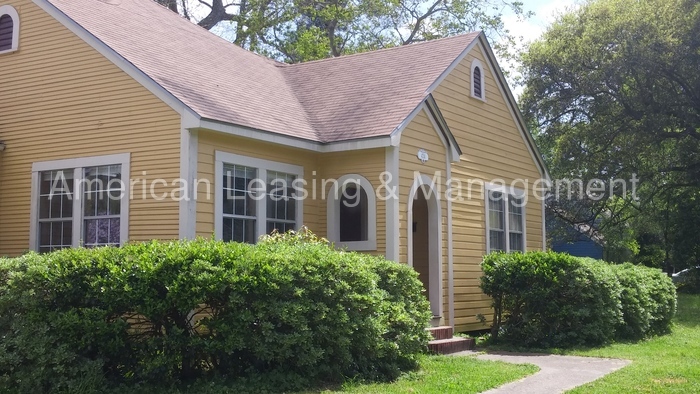 Primary Photo - 4214 Ferndale Dr