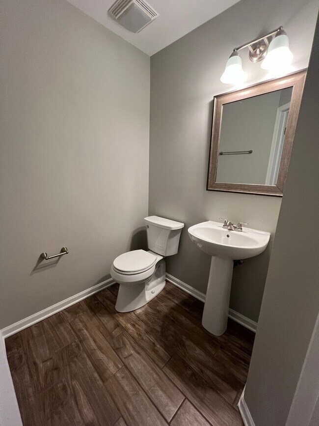 Foto del edificio - 3169 Bromley Ln