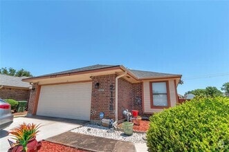 Building Photo - 2135 Rose Cliff Ln