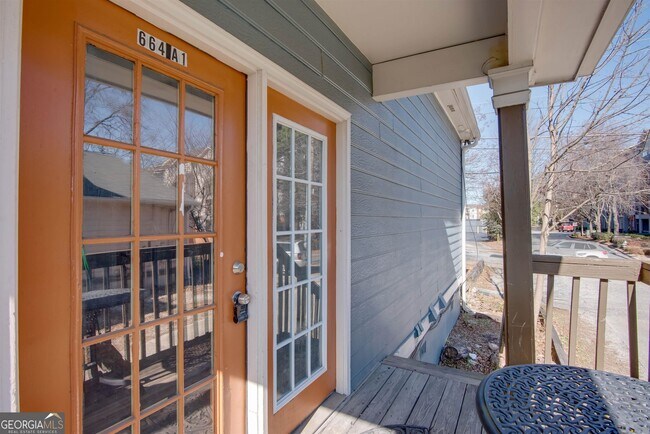 Foto del edificio - 664 Bellemeade Ave NW